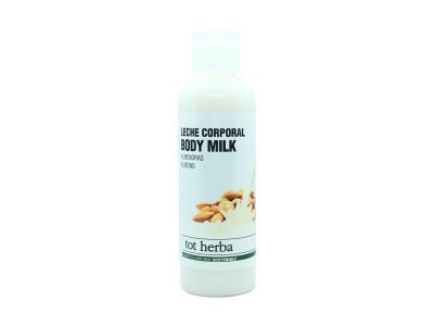 100 ml de leite com amêndoa